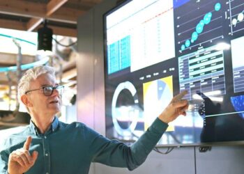 Cómo están implementando la IA los responsables del sector público, empresarial y de TI