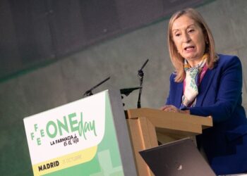 Ana Pastor inaugura la Jornada FEFE One Day