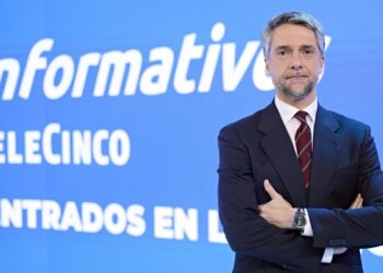 El informativo de Carlos Franganillo se hunde a mínimos y pone en entredicho la apuesta de Mediaset