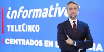 El informativo de Carlos Franganillo se hunde a mínimos y pone en entredicho la apuesta de Mediaset