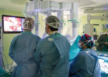 El Hospital HM Nou Delfos mejora los resultados en el tratamiento quirúrgico de pacientes obesos