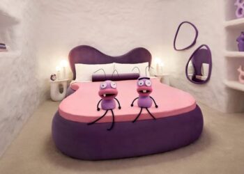 ¿Quieres alojarte en la casa de Trancas y Barrancas? Así es la campaña de Airbnb y El Hormiguero