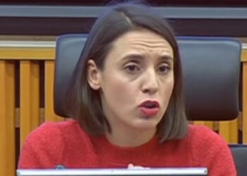 Irene Montero carga contra el Grupo Prisa… después de que no renovase a Pablo Iglesias