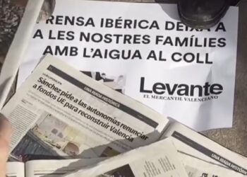 La plantilla de Levante-EMV planta cara a Prensa Ibérica tras varios despidos