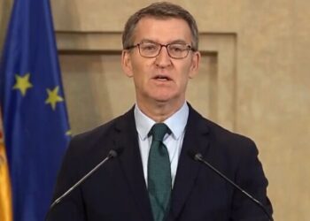 Feijóo refuerza la comunicación del PP con una nueva generación de periodistas jóvenes