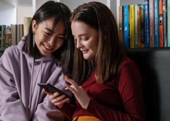 Generación Z y Millennials, la transformación de los dircom