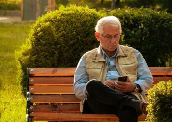 Fundación Telefónica “reconecta” a los mayores con la tecnología