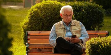 Fundación Telefónica “reconecta” a los mayores con la tecnología