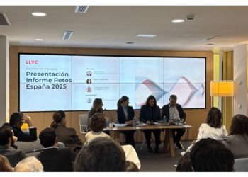 La desconfianza ciudadana y la vivienda, principales retos de España en 2025