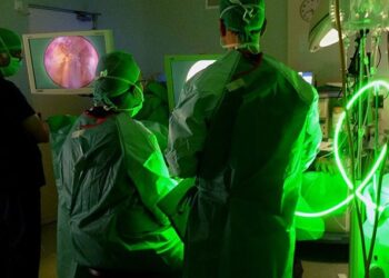 Olympia Quirónsalud renueva su servicio de Urología con un nuevo equipo superespecializado