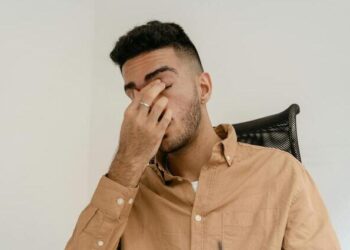 Estrés y falta de sueño: enemigos silenciosos de la piel