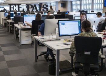 El País y UNIR lanzan un master para formar a la vanguardia del periodismo digital