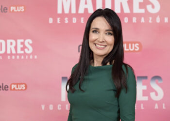 Cruz Sánchez de Lara debuta como presentadora en ‘Madres: desde el corazón’