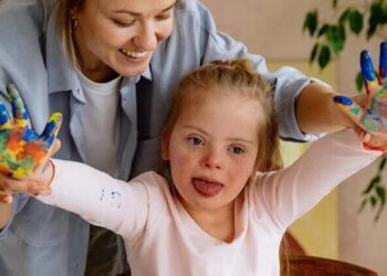 Los pediatras reclaman más recursos para la estimulación temprana de niños con Síndrome de Down