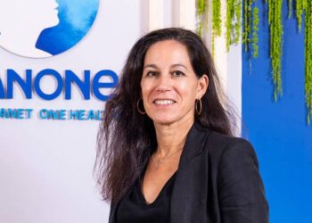 RSC: Así terminó Paz Vega como embajadora del proyecto de agua Lanjarón