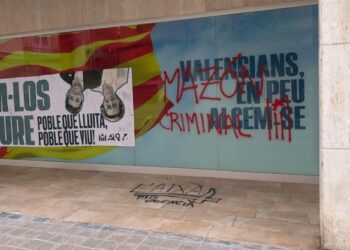 El PPCV denuncia actos vandálicos en su sede regional en Valencia