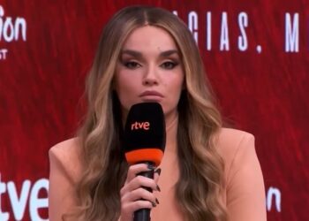 La última baza de RTVE: aprovechar las críticas de Melody para levantar ‘La familia de la tele’