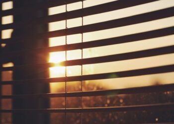 Persianas alicantinas: tradición artesanal que conquista el mercado nacional