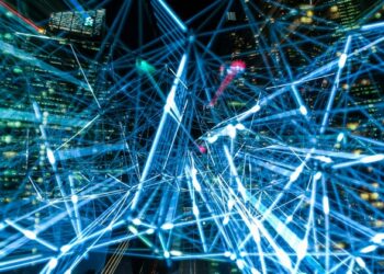 La Inteligencia Artificial gana terreno entre los directivos y escala posiciones en el ranking de tendencias clave