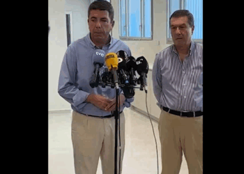 Mazón denuncia escraches por parte de Compromís y del PSPV