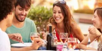 ‘Comer fuera en verano’, un mercado al alza: 400 € por persona de media