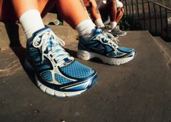 Saucony presenta ProGrid Guide 7: Un clásico de los 2000 reinventado con estilo moderno