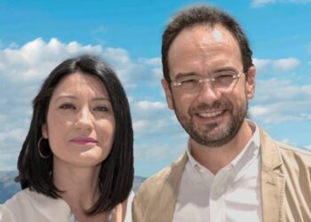 Detienen al padre de la ‘dos’ del PSOE por un taller clandestino de tabaco en la casa de esta