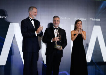 Carlos Alsina: “La palabra hablada es tan noble como la palabra escrita”