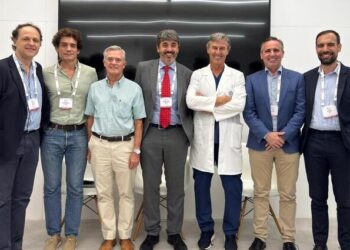 Clínica Dermatológica Internacional (CDI) reúne a especialistas y residentes de Europa en un curso en vivo sobre cirugía de Mohs