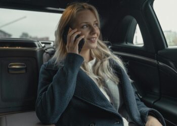 Sólo 1 de cada 3 dircom es España es una mujer