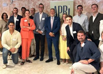 APRI Cataluña comienza su actividad con un encuentro con el Conseller de Empresa, Miquel Sàmper