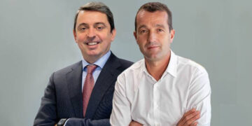 La otra guerra entre Indra y Santa Bárbara se libra en la Comunicación, con UTE y todo