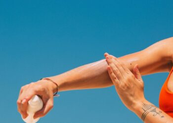 La protección solar inteligente: un pilar fundamental en la prevención de enfermedades de la piel