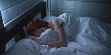 Dormir mal altera la estructura cerebral, especialmente en mujeres