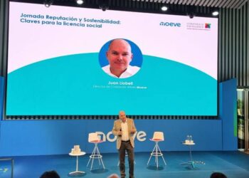 Juan Llobell: “Hoy sabemos que la licencia social es un tema estratégico, central y permanente”