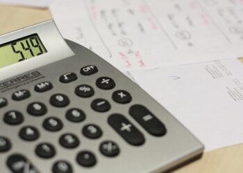 El análisis que toda empresa debería hacer para pagar menos en su factura de luz