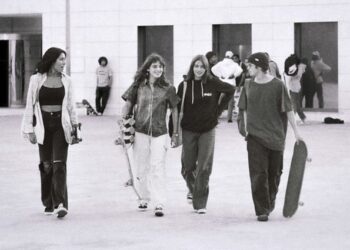 Edelman: La Generación Z son dos, con distintas visiones, expectativas y formas de relacionarse