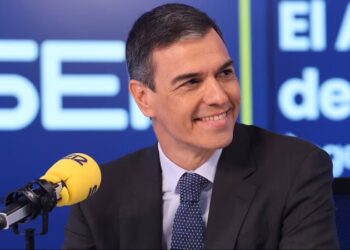 La SER echa un capote a Sánchez después del plantón a los periodistas