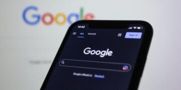 Enfado en los medios con Google por presunto monopolio y vínculos con el Gobierno