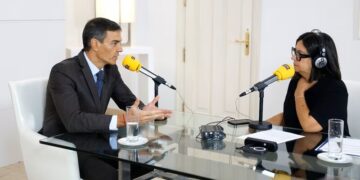 Pedro Sánchez miente en la SER y Àngels Barceló no le rebate
