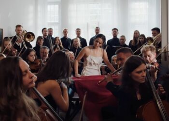 Por qué ‘Berghain’ marca un nuevo pulso en la relación entre artistas y audiencias