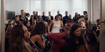 Por qué ‘Berghain’ marca un nuevo pulso en la relación entre artistas y audiencias