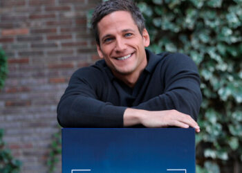 Gotzon Mantuliz (‘Cazadores de imágenes’): “Hacer un programa de naturaleza en prime time es un lujo”