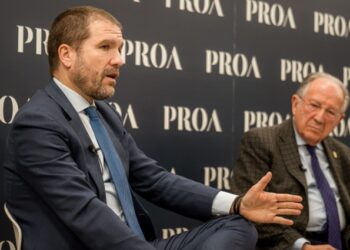 ‘Diálogo entre la industria y la geopolítica’ entre Javier Escribano y Félix Sanz Roldan