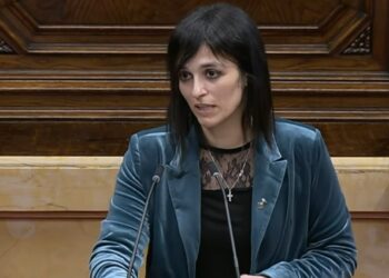 Despachos y medios catalanes echan humo con el ascenso de Silvia Orriols