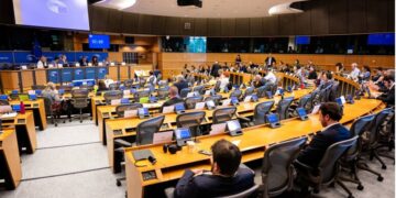 El Parlamento Europeo debate la presunta falta de objetividad en la televisión catalana y española