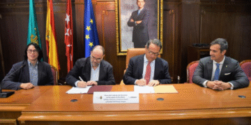 Urbaser refuerza su presencia en Madrid con la renovación de los contratos de limpieza viaria y gestión de residuos en Villaviciosa de Odón y Arroyomolinos