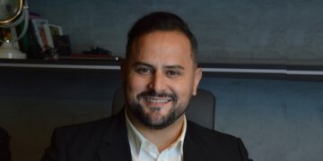 ¿Por qué marcas como Prada o Chanel hoy tienen símbolos que remiten a la naturaleza y la amistad?