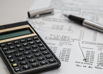 Finfluencers, criptomonedas y estafas: ¿quién debe tomar la palabra?