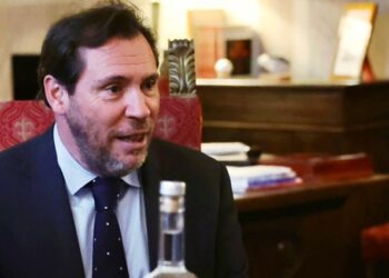 ‘EL DEBACLE DEL OJETE’ O EL MONO LOCO’